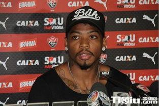 球员直播爆料最新消息今天,球员直播揭秘今日赛场最新动态！”